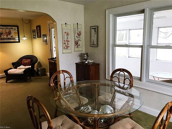 5th image of 1731 Ewart Dr