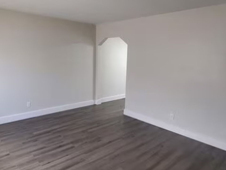 2nd image of 821 NW 7th Ave #822-3