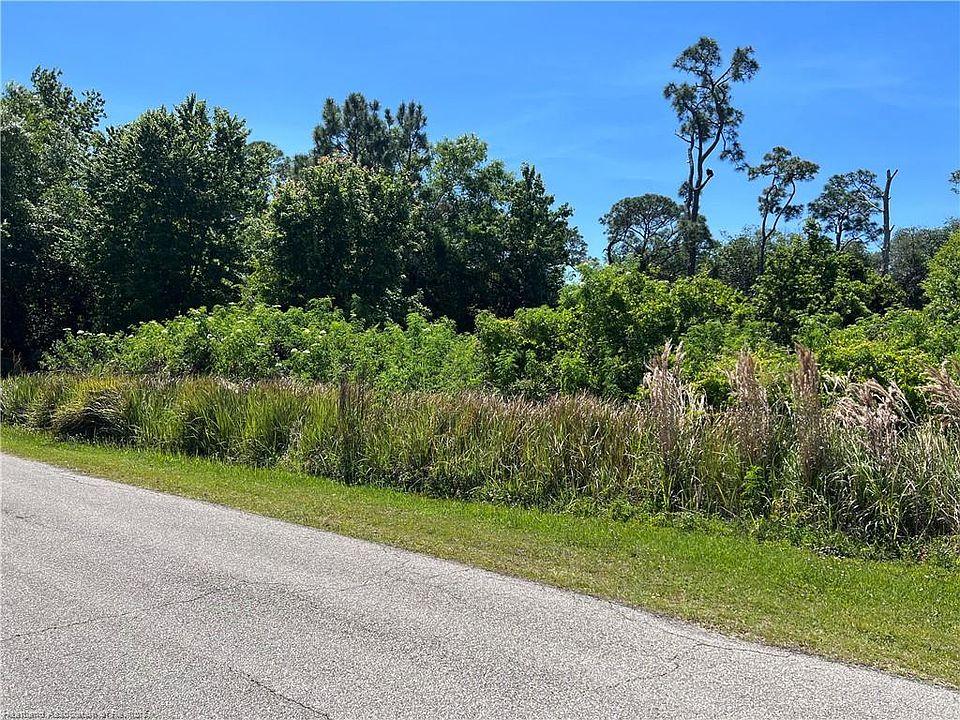 1st image of 1053 Lake Carrie Dr