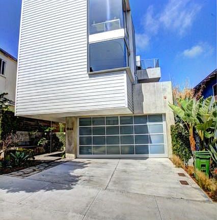 2nd image of 1144 Highview Ave