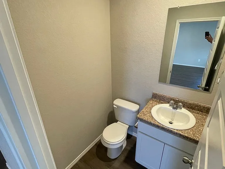 12928 Candace Way — Photo 7