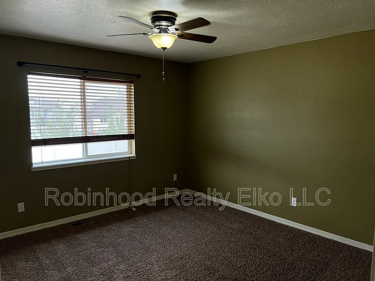 214 Brookwood Dr — Photo 21