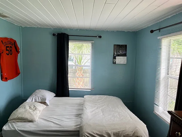 776 16th Ave S — Photo 12