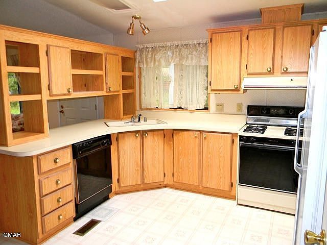 2nd image of 43300 Little River Airport Rd Space 102