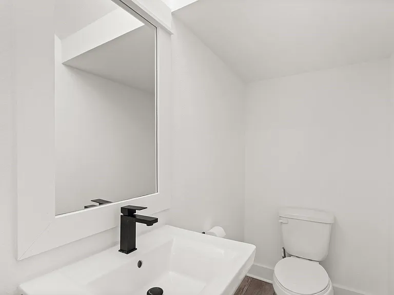 2928 Stevens St — Photo 10
