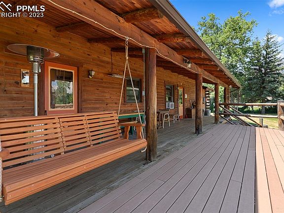 3rd image of 2285 La Mesa Dr