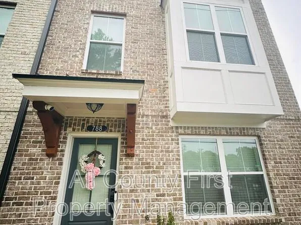 788 Angora Aly, Scottdale, GA 30079