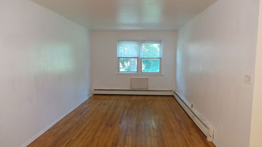 1st image of 17 Clintonville St Floor 1