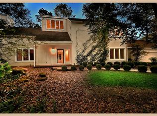 24 Sunlit Forest Dr, Spring, TX 77381