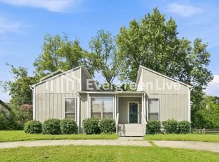 11129 Meadowcrest Ln, Charlotte, NC 28226