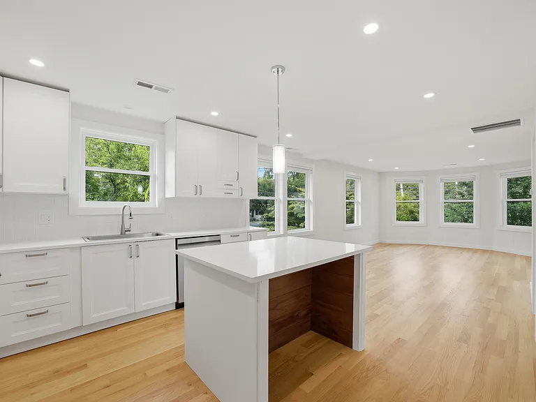 68 Gregory Blvd #2 — Photo 20