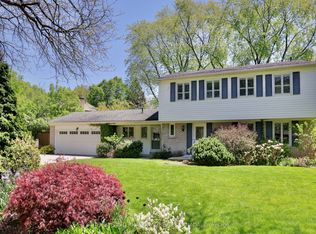 1050 Caldwell Ave, Mississauga, ON L5H 1Z4