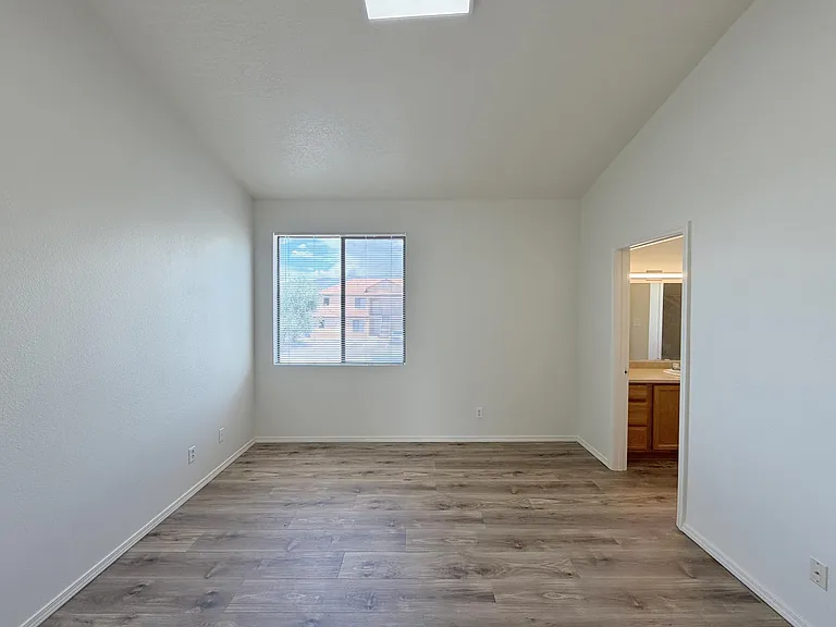 1105 Meadowlark Way SE #C — Photo 12