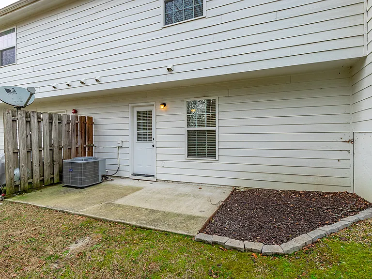 1109 Maple Tree Ln #1109 — Photo 26
