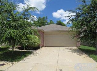 137 Cliff Heights Cir, Dallas, TX 75241