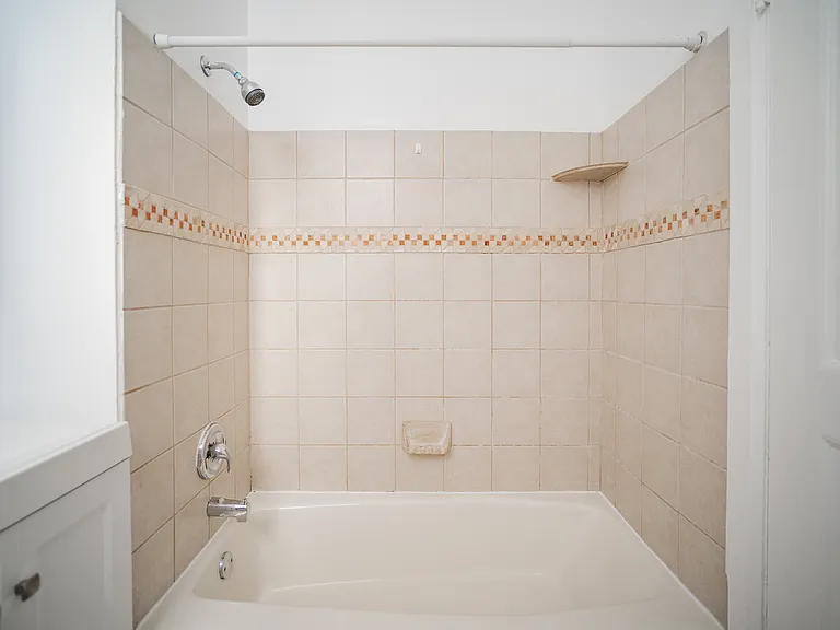 5124-26 S. University Ave — Photo 43