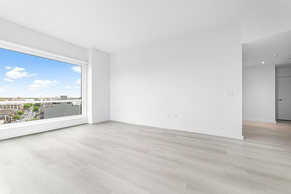 1st image of 800 Flatbush Ave APT 517