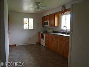5th image of 640 Evergreen Dr