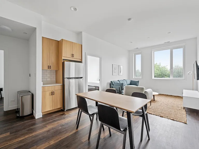 McCormick CoLiving — Photo 7