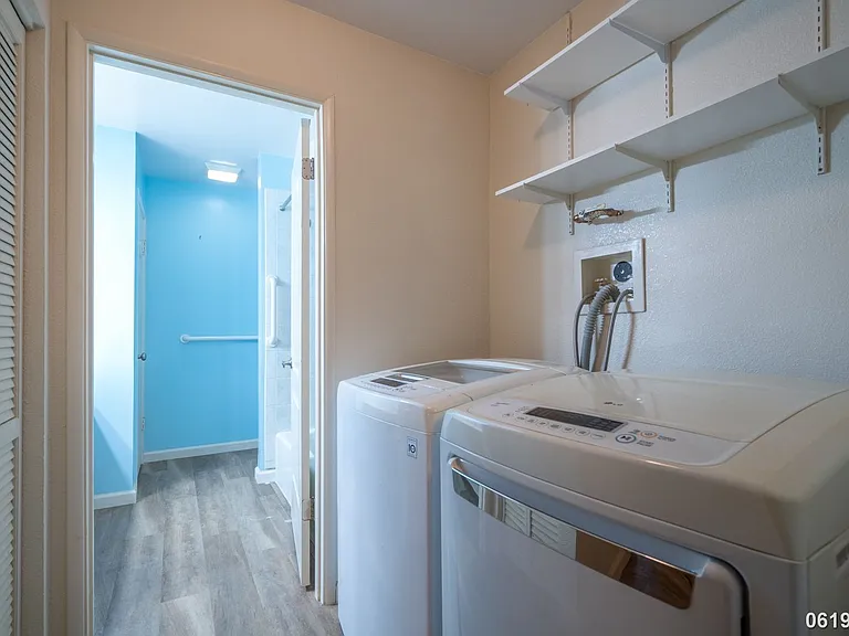 77 Karsten Dr #26C — Photo 12