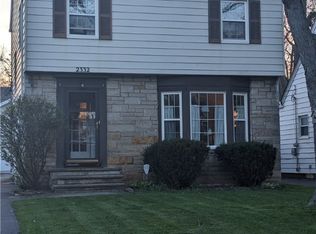 2332 Scholl Rd, University Heights, OH 44118