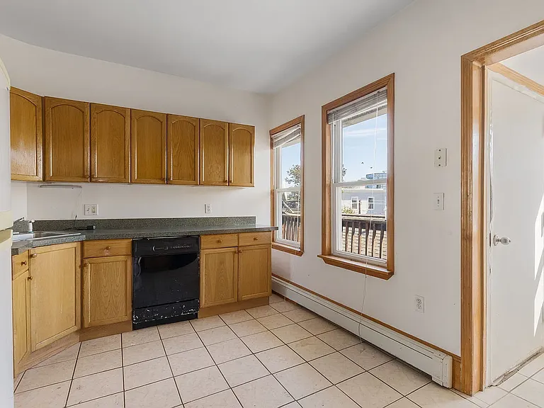 237 Webster Ave #3 — Photo 9