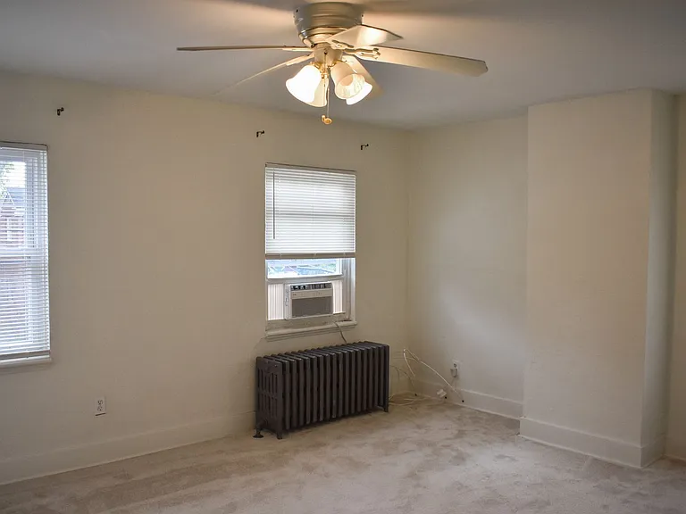 514-516 McCully St — Photo 11
