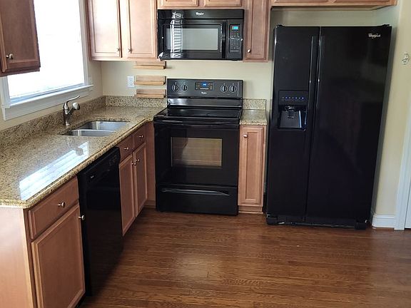 4th image of 4967 Ampthill Ln