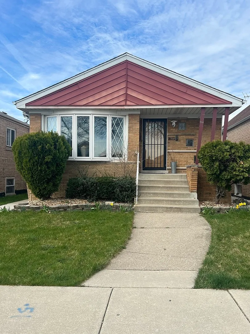 5554 S Kilbourn Ave photo 1