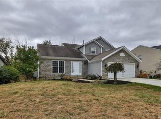 457 Lake Front Dr, Lebanon, OH 45036