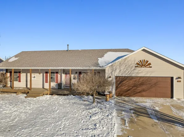 35 Ashley Ln, Elgin, MN 55932