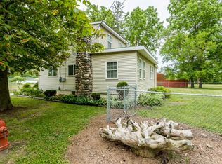 6948 Lakeshore Rd, Lexington, MI 48450