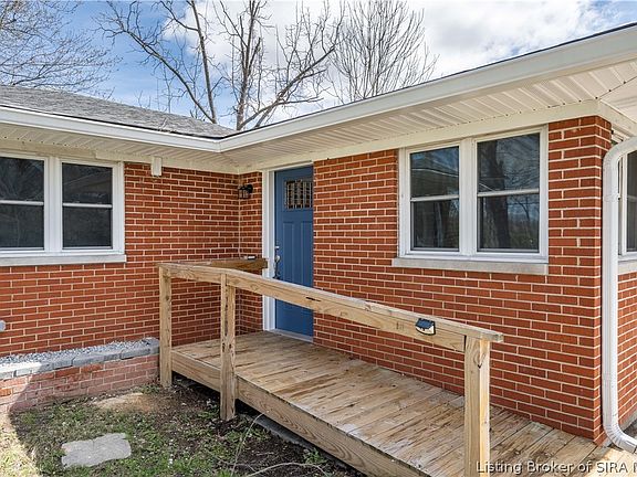 5th image of 1414 Greenwood Road