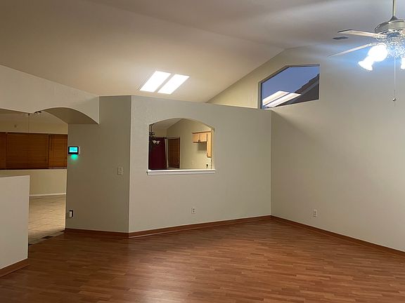 2nd image of 4118 Papillion Ln