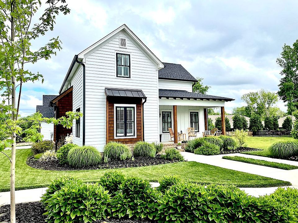 1st image of 5004 Grove Park Ct NE