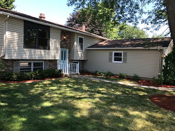 2nd image of 17642 W Warren Ave