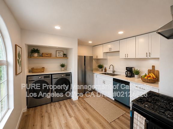 3rd image of 4421 W 166th St