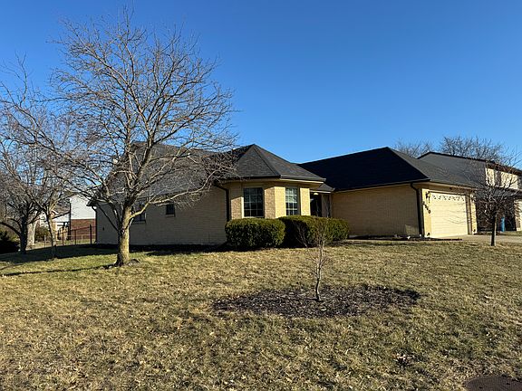 3rd image of 8960 Davidgate Dr