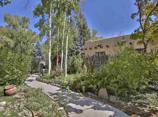 131 Upper Ranchitos Rd, Taos, NM 87571