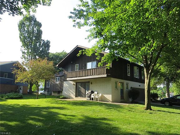 3rd image of 3493 Clover Dr