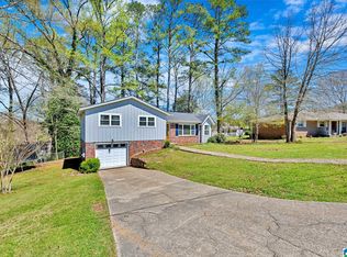17 Grandview Dr, Oneonta, AL 35121