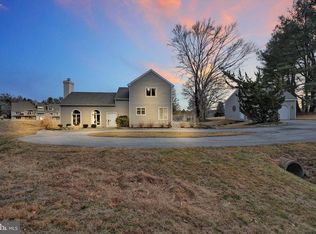 9 Orchard View Dr, Chadds Ford, PA 19317