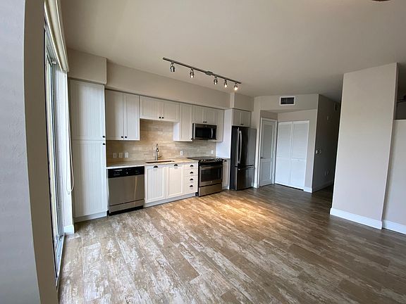 3rd image of 1771 SE 17th St #406