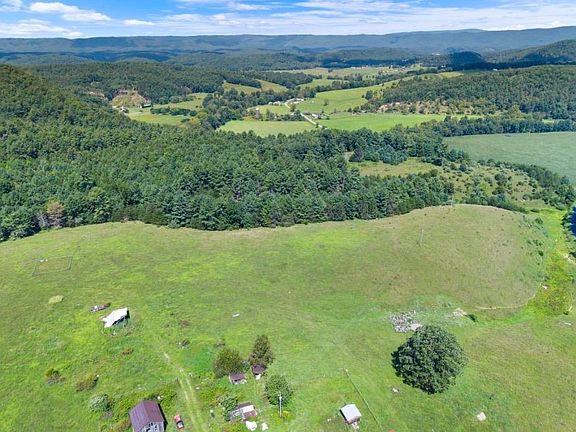 5th image of 1485 Price Ridge Rd