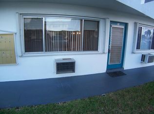 2204 Lake Osborne Dr APT 1, Lake Worth Beach, FL 33461