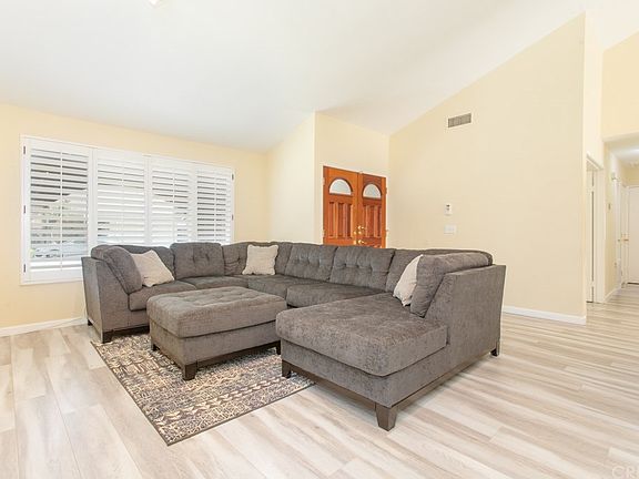 5th image of 8423 Denise Ln