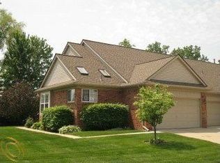 5626 Victory Cir, Sterling Heights, MI 48310