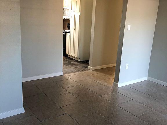 4th image of 8473 Florida Blvd #D4