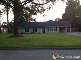101 Guinevere Ln, Greenville, NC 27858