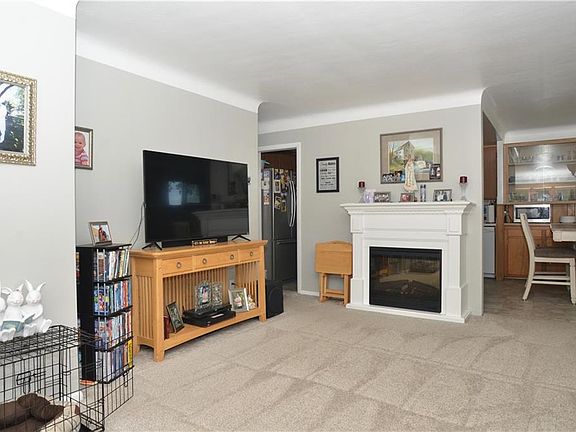 3rd image of 3441 Jeanne Dr